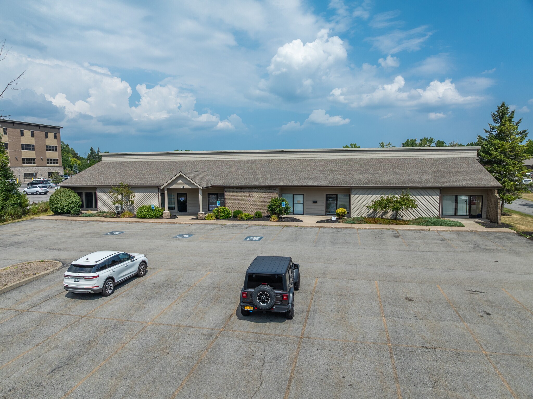 121 Erie Canal Dr, Rochester, NY à vendre Photo principale– Image 1 sur 29