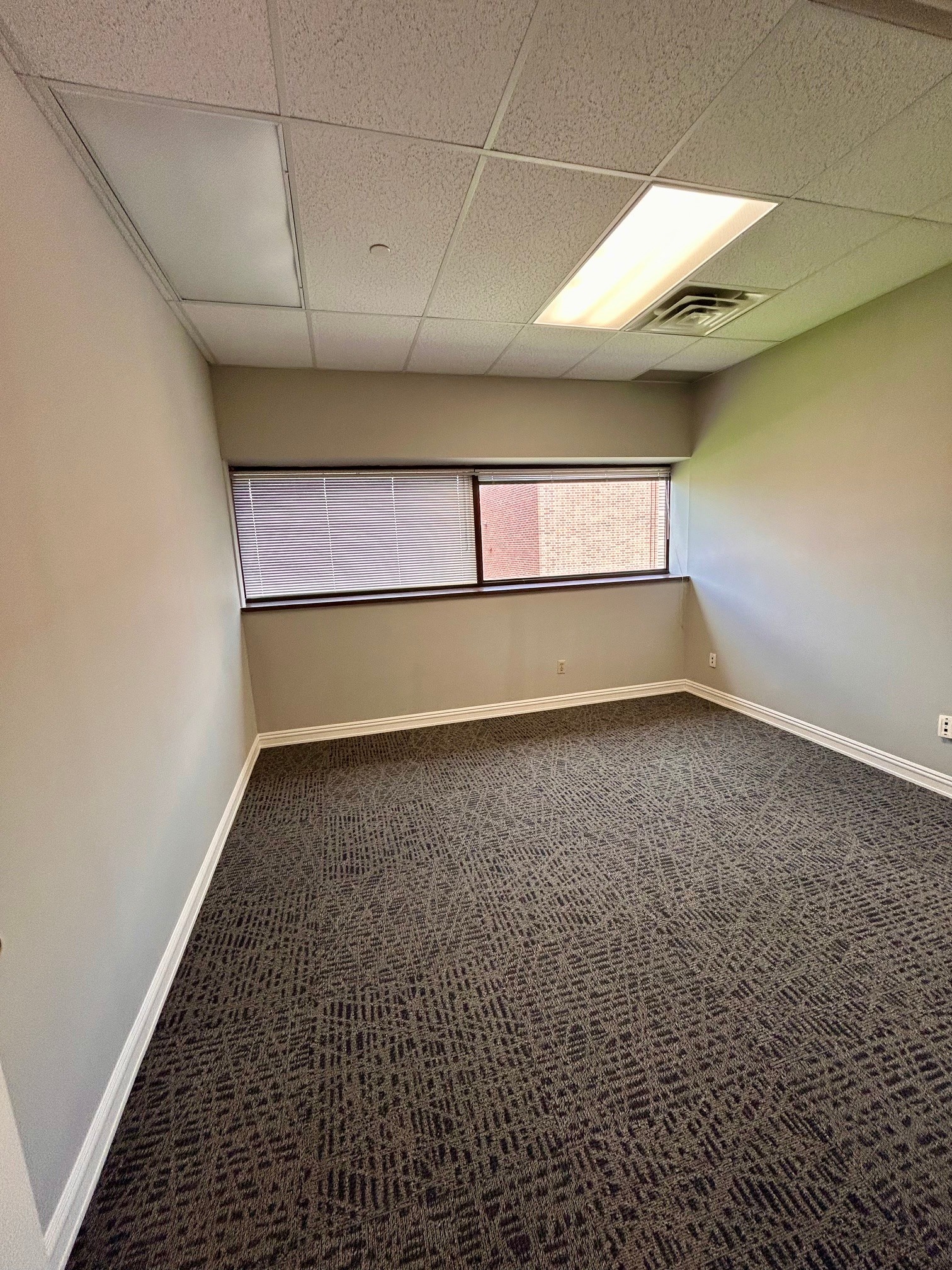 310 Main St E, Milton, ON à louer Photo intérieure– Image 1 sur 15