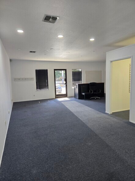 3504 Oakdale Rd, Modesto, CA à louer - Photo intérieure – Image 3 sur 3