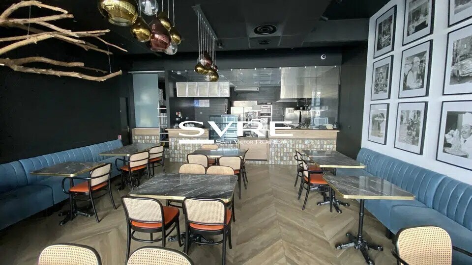 Local commercial dans La Ciotat à louer - Photo de l’immeuble – Image 2 sur 7