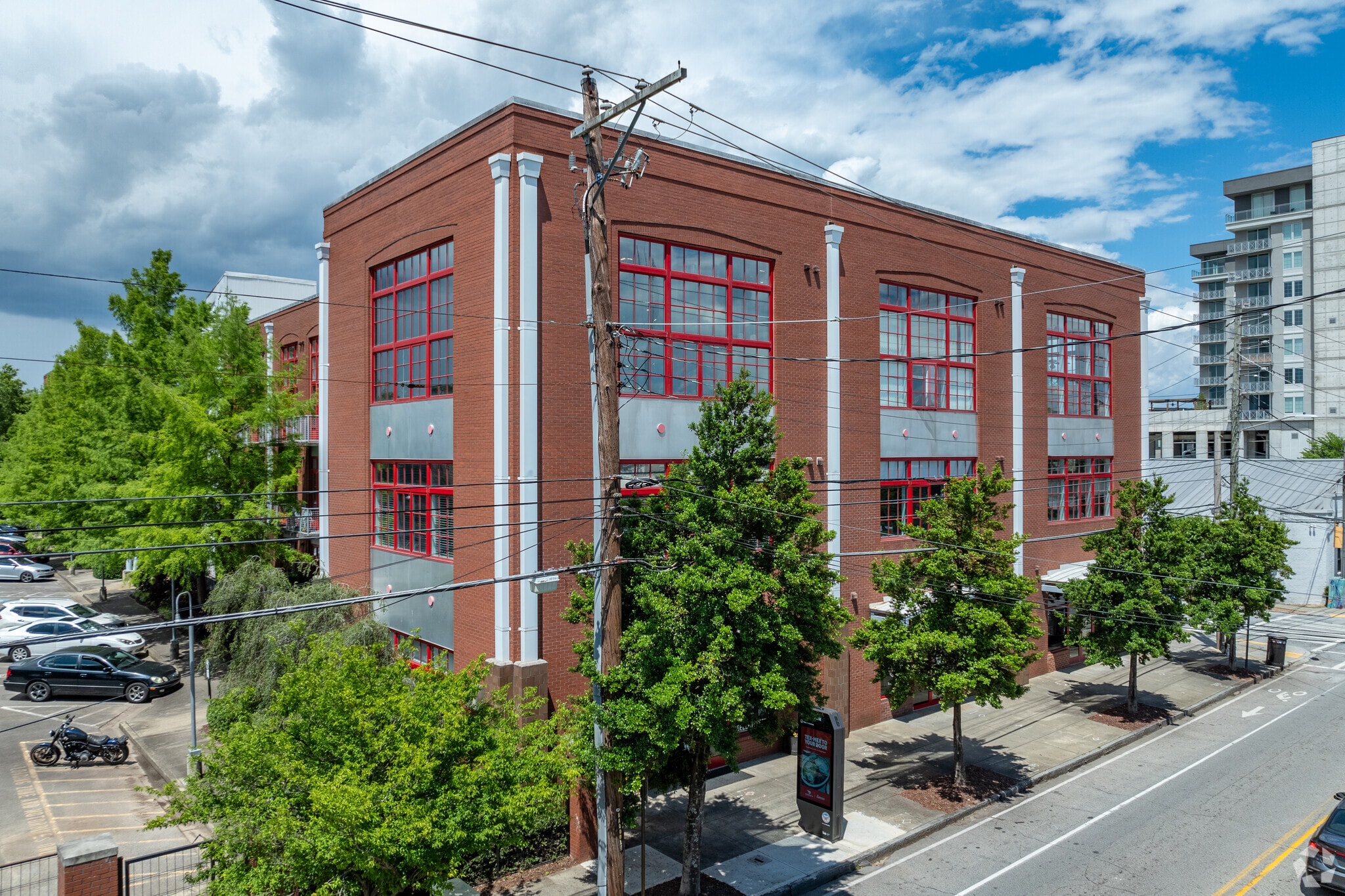 572 Edgewood Ave SE, Atlanta, GA à louer Photo principale– Image 1 sur 53