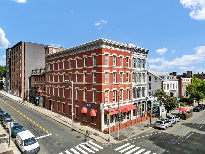 47 Elm St, New Haven, CT à louer - Photo de l’immeuble – Image 2 sur 11