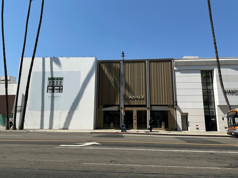 9549-9551 Wilshire Blvd, Beverly Hills, CA à louer - Photo de l’immeuble – Image 3 sur 10