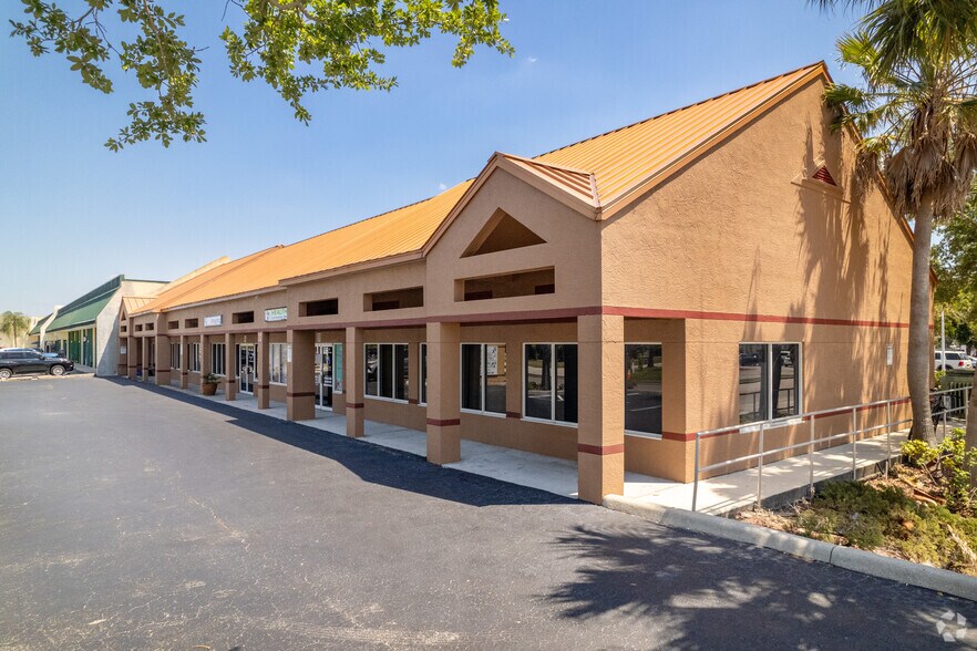 Portfolio of 4 portefeuille de 4 biens à vendre sur LoopNet.fr - Photo principale – Image 1 sur 4