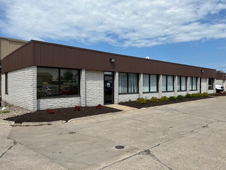 775 W Smith Rd, Medina, OH à louer - Photo principale – Image 1 sur 4
