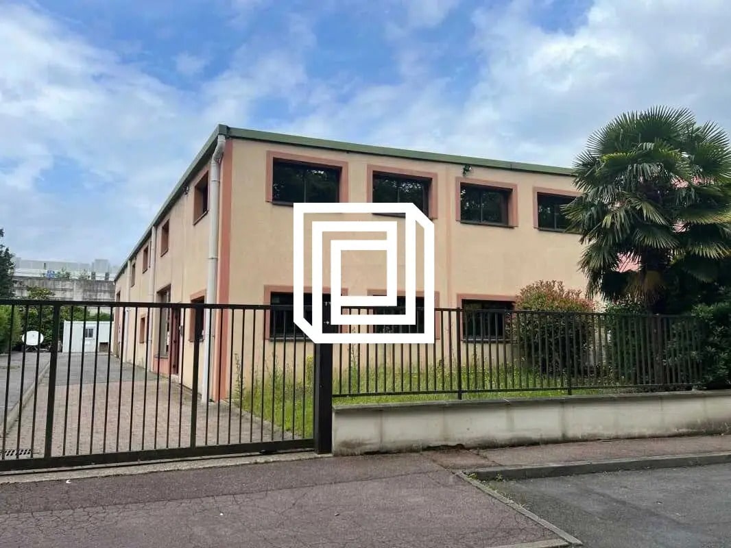 Industriel/Logistique dans Jouy-en-Josas à vendre Photo principale– Image 1 sur 14