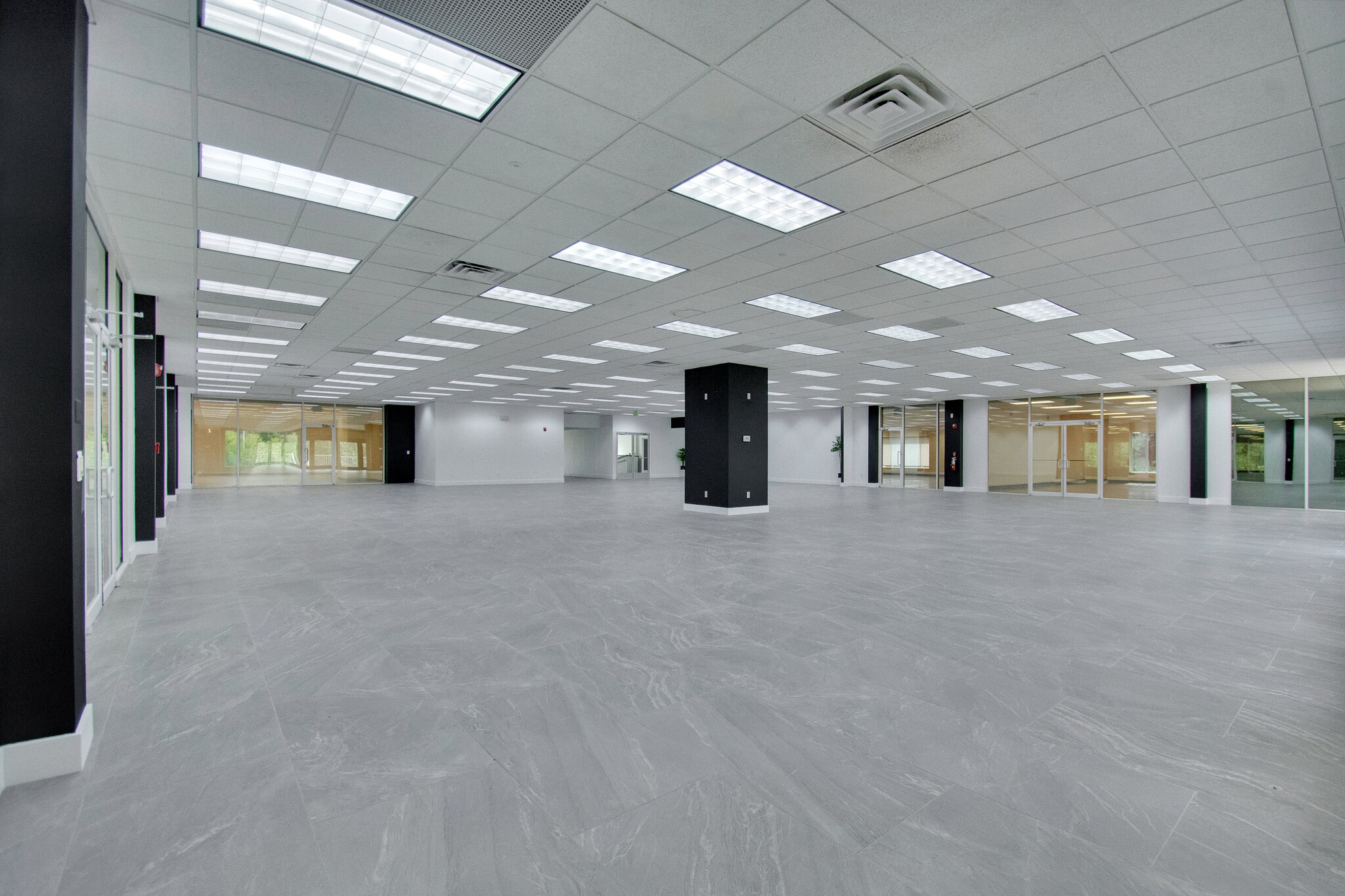 3390 Kori Rd, Jacksonville, FL à louer Photo intérieure– Image 1 sur 5