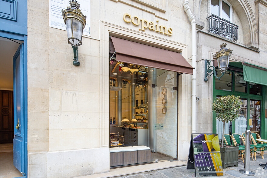 5 Rue Royale, Paris à louer - Photo de l’immeuble – Image 3 sur 3