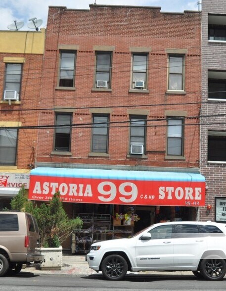 22-05 Astoria Blvd, Long Island City, NY à vendre - Photo principale – Image 1 sur 3