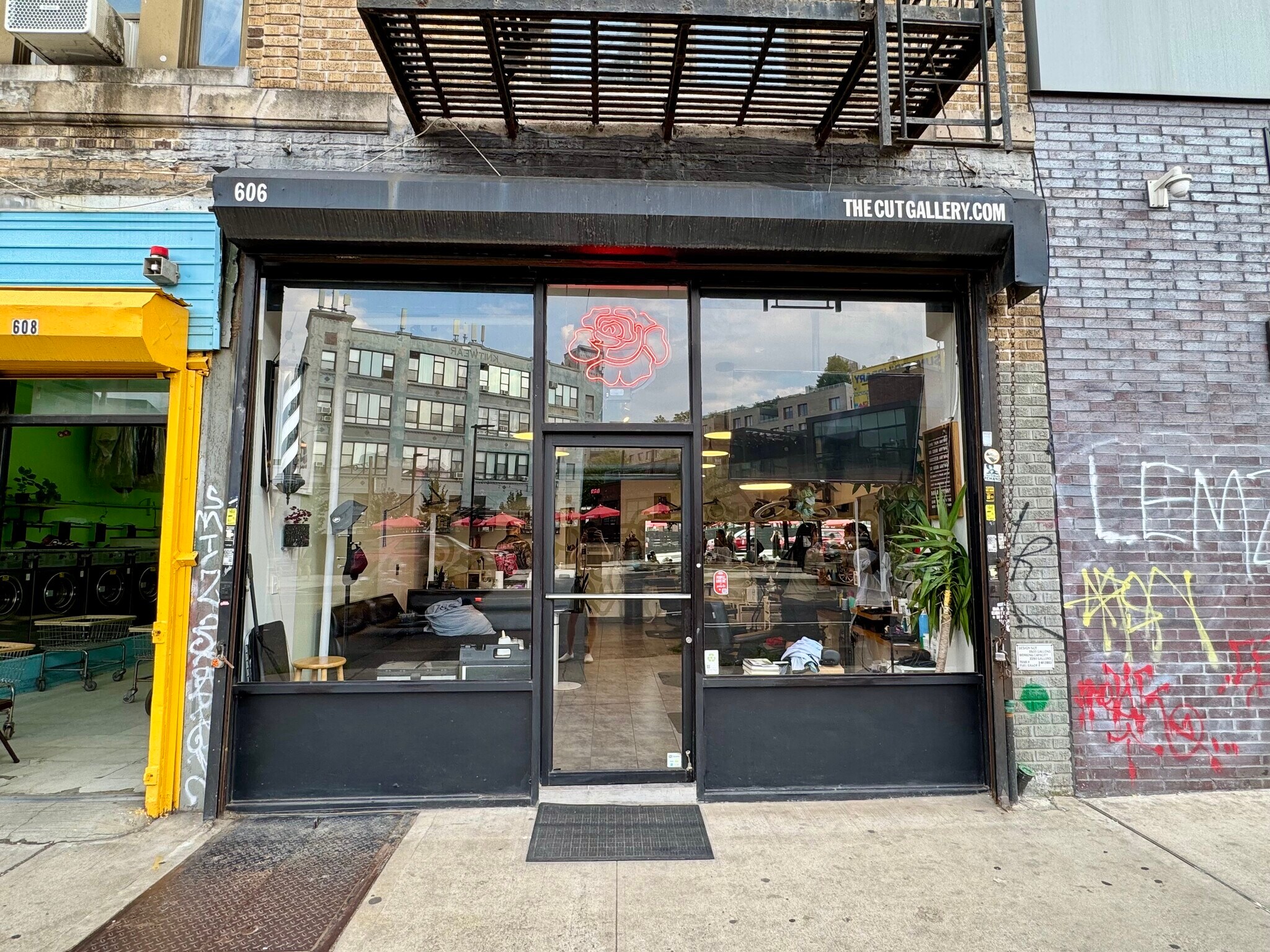 41 Jefferson St, Brooklyn, NY à louer Photo de l’immeuble– Image 1 sur 6