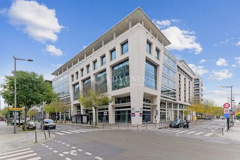 Bureau dans La Garenne-Colombes à louer - Photo de l’immeuble – Image 1 sur 12