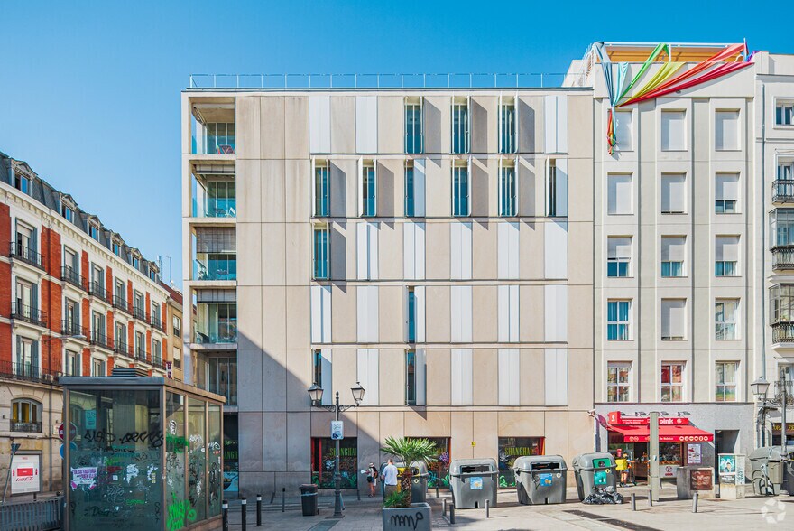 Calle del Clavel, 7, Madrid, Madrid à louer - Photo de l’immeuble – Image 2 sur 4