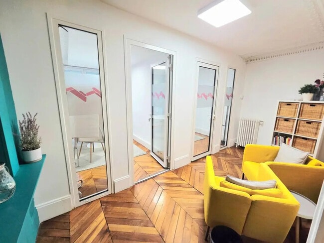 Plus de détails pour 17 Boulevard Saint-Martin, Paris - Logement à vendre