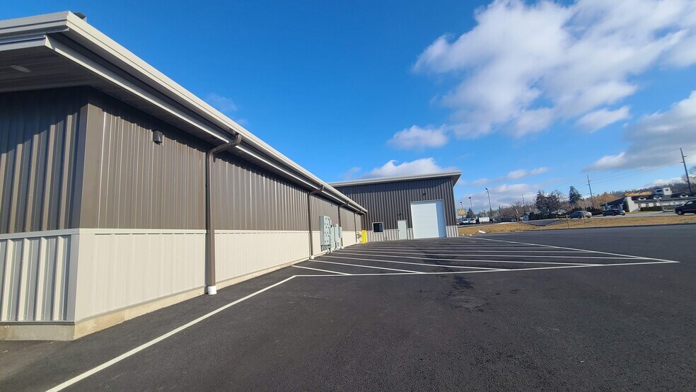 6818 E Sprague Ave, Spokane Valley, WA à louer - Photo de l’immeuble – Image 3 sur 7
