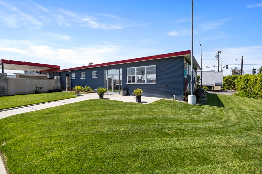 9920 Arlington Ave, Riverside, CA à vendre - Photo de l’immeuble – Image 2 sur 11
