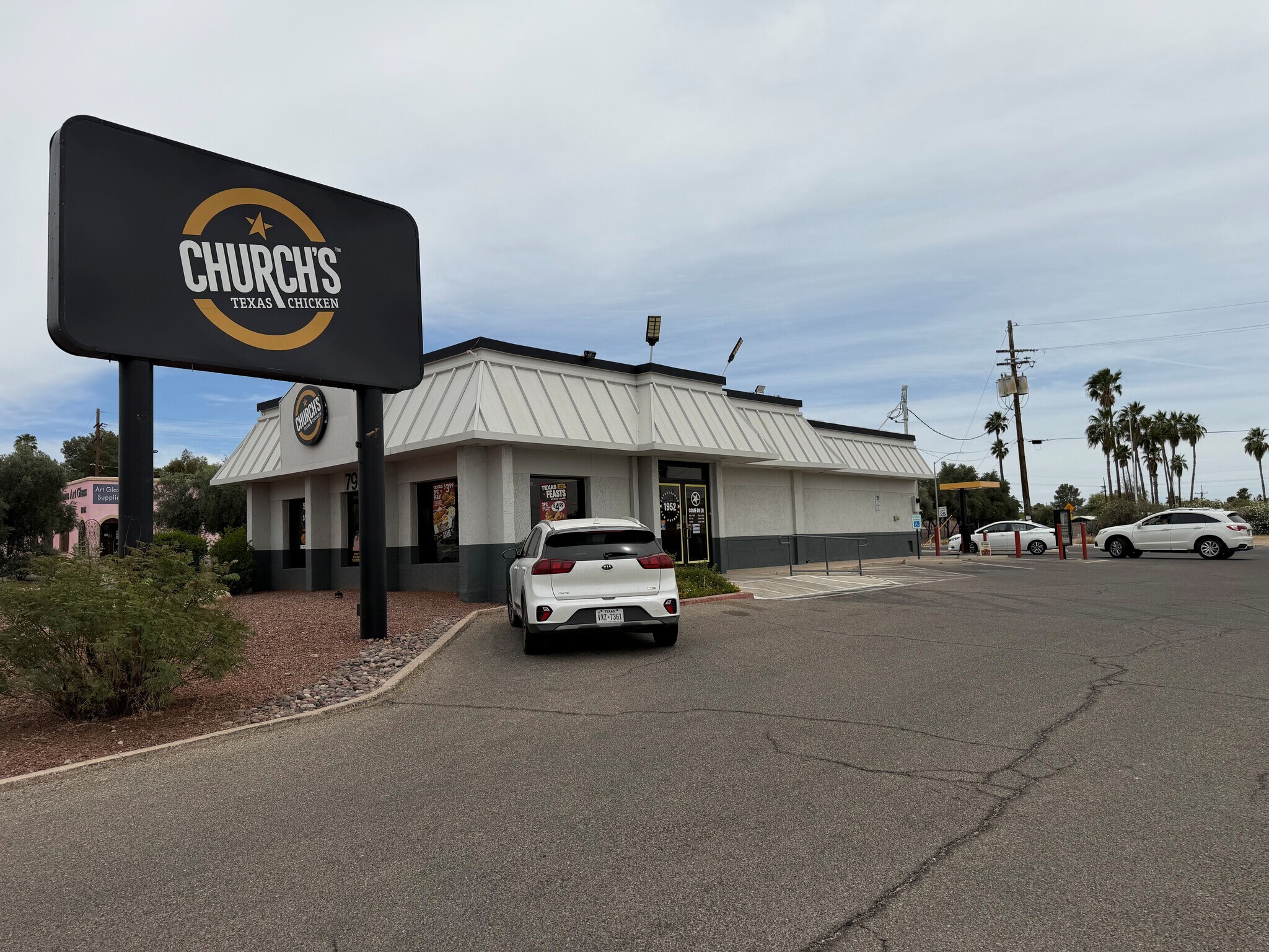 7980 E Broadway Blvd, Tucson, AZ à louer Photo principale– Image 1 sur 14