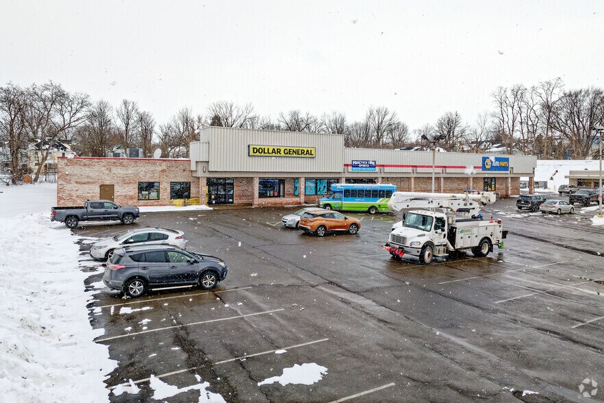 64-80 West Ave, Canandaigua, NY à vendre - Photo de l’immeuble – Image 2 sur 5