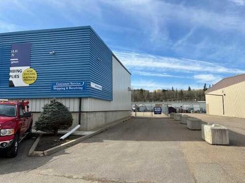 4620 62 St, Red Deer, AB à vendre - Photo de l’immeuble – Image 2 sur 2