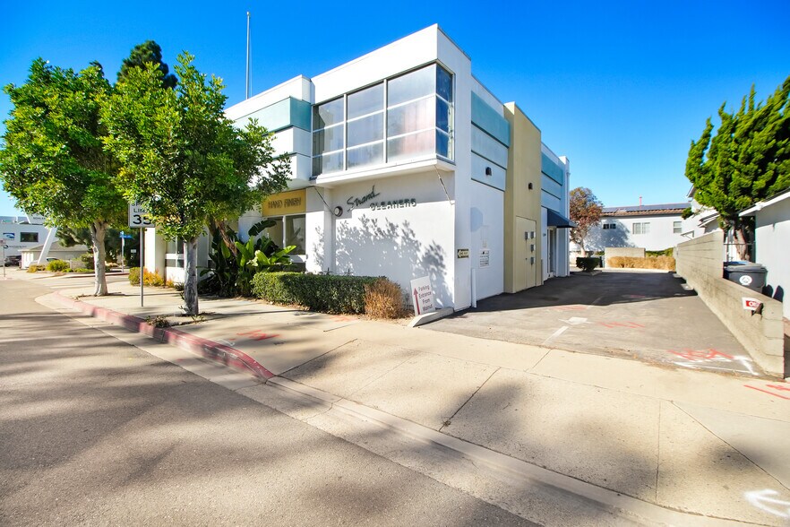 927 Manhattan Beach Blvd, Manhattan Beach, CA à vendre - Photo de l’immeuble – Image 3 sur 16