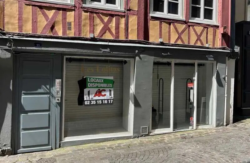 Local commercial dans Rouen à louer - Photo de l’immeuble – Image 1 sur 2
