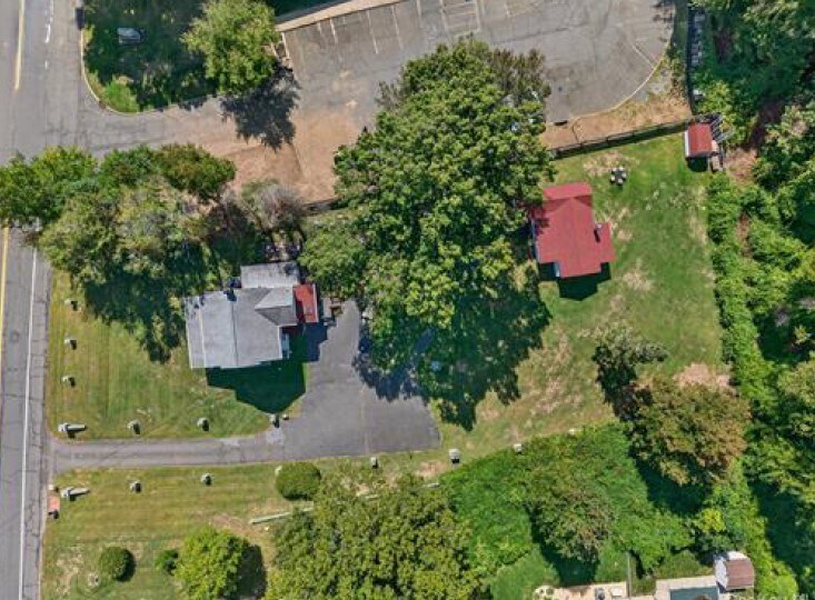 20 Thiells Mount Ivy Rd, Pomona, NY à vendre - Photo de l’immeuble – Image 3 sur 3