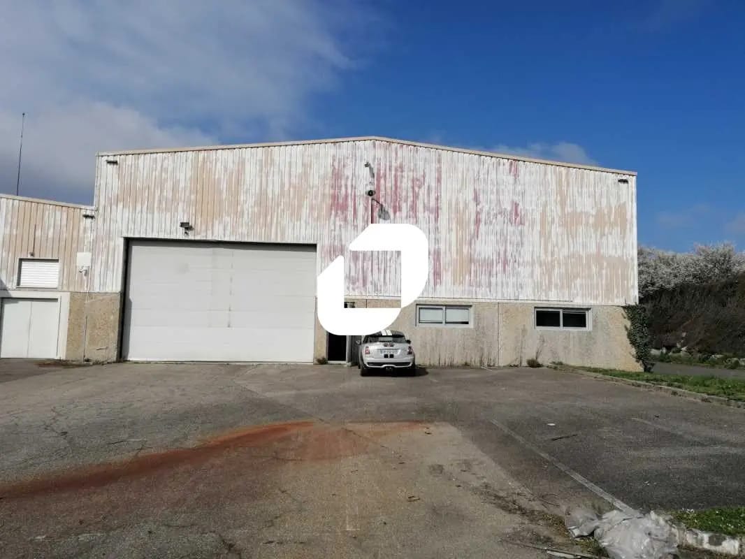 300 Route De Strasbourg, Miribel à louer Photo de l’immeuble– Image 1 sur 16