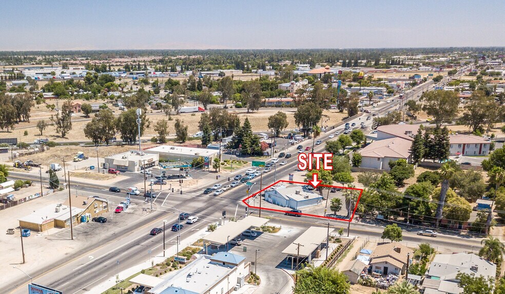 5495 W Shaw Ave, Fresno, CA à louer - Photo de l’immeuble – Image 2 sur 9