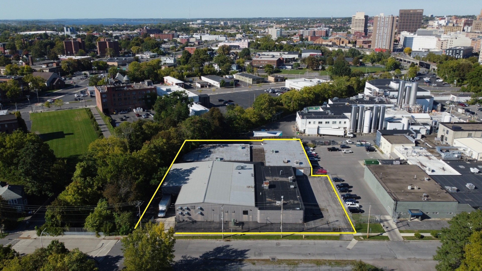123 Larned St, Syracuse, NY à louer Photo de l’immeuble– Image 1 sur 11