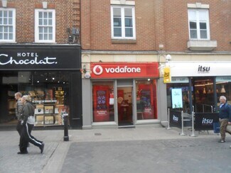 Plus de détails pour 25-26 Peascod St, Windsor - Local commercial à louer