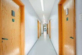 Plus de détails pour Castle Way, Stafford - Local commercial à vendre