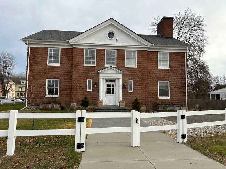 5 Carver St, Brandon, VT à louer - Photo de l’immeuble – Image 2 sur 7