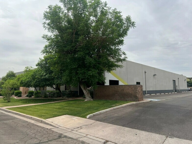 1817 W 4th St, Tempe, AZ à louer - Photo de l’immeuble – Image 1 sur 8