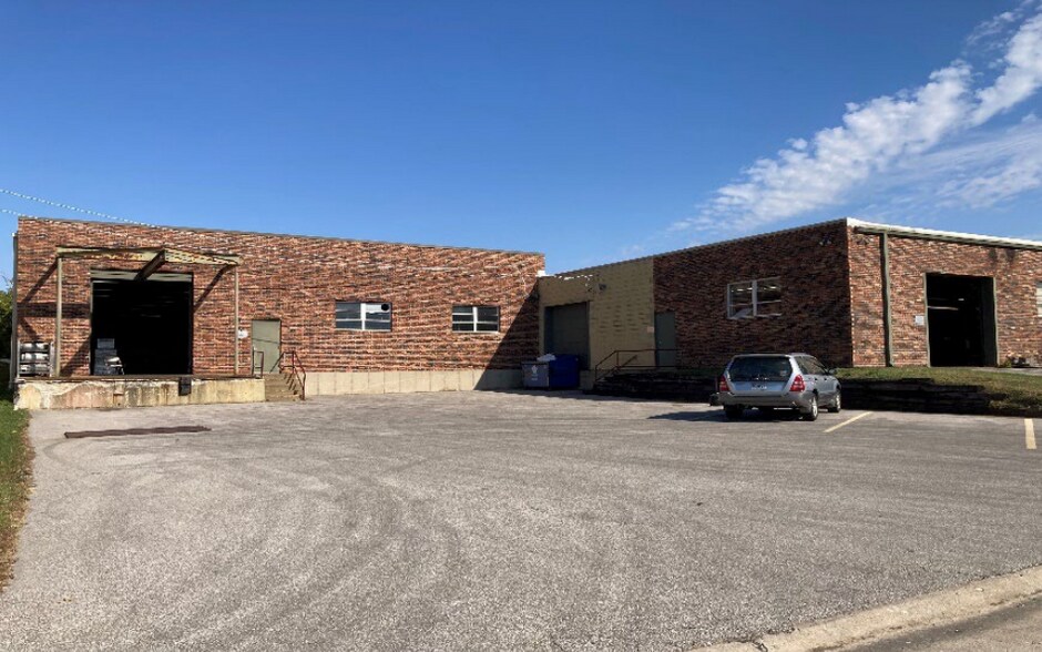1531 Fairview Ave, Overland, MO à louer - Photo de l’immeuble – Image 2 sur 3