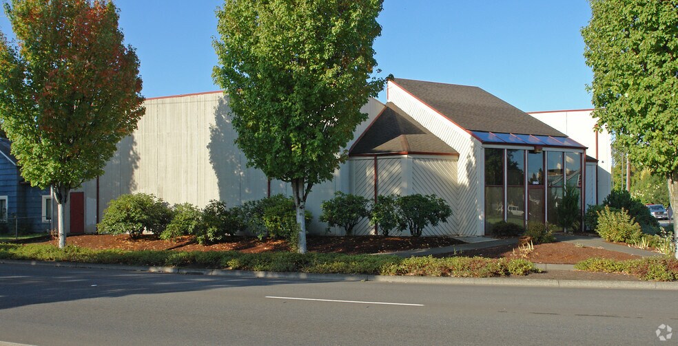 1985 Liberty St NE, Salem, OR à vendre - Photo de l’immeuble – Image 2 sur 4