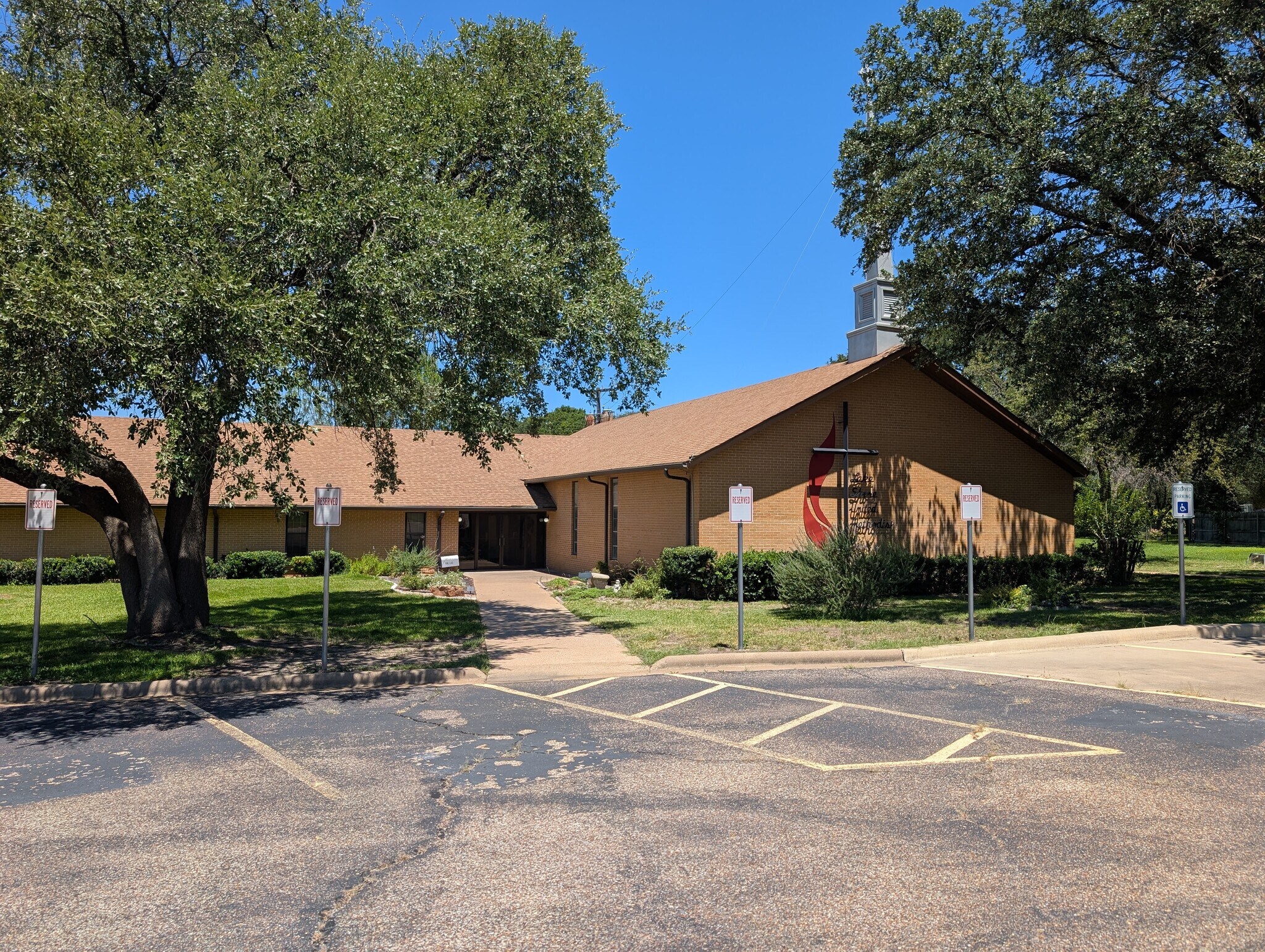 3311 Park Lake Dr, Waco, TX à vendre Photo principale– Image 1 sur 16
