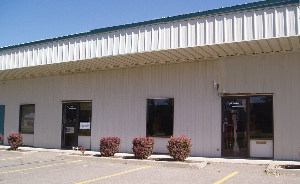 3020 N Sullivan Rd, Spokane, WA à louer - Photo de l’immeuble – Image 2 sur 2