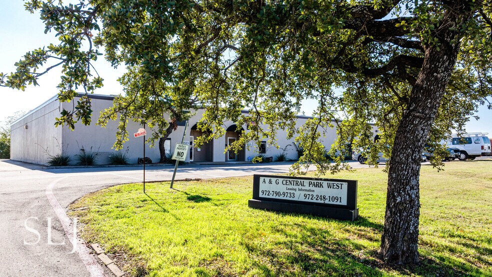 1523-1531 Central Park Dr, Hurst, TX à vendre - Photo de l’immeuble – Image 2 sur 22