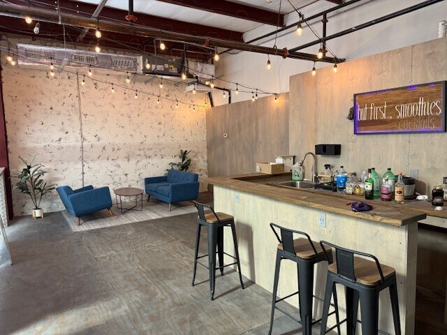 6911 Bryan Dairy Rd, Largo, FL à louer - Photo intérieure – Image 3 sur 8