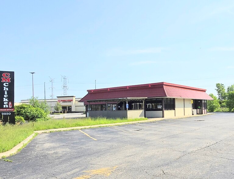 9850 Milwaukee Ave, Glenview, IL à vendre - Photo de l’immeuble – Image 1 sur 14