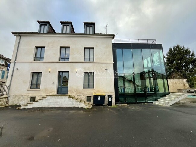 Plus de détails pour Bureau à louer
