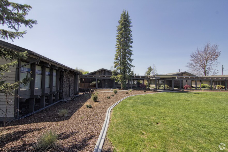 905 N Pines Rd, Spokane Valley, WA à vendre - Photo de l’immeuble – Image 3 sur 5
