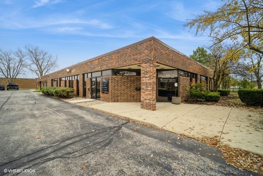300 Marquardt Dr, Wheeling, IL à louer Photo de l’immeuble– Image 1 sur 12