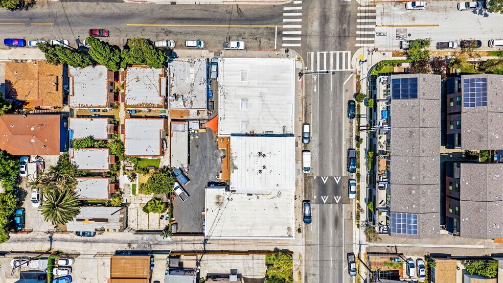 586 W Avenue 28, Los Angeles, CA à louer - Photo de l’immeuble – Image 3 sur 42