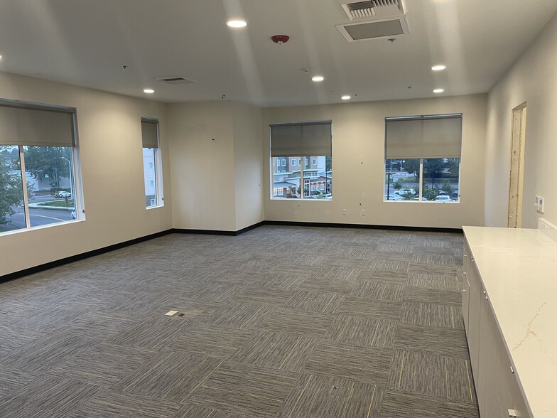 12330 SE 5th St, Vancouver, WA à louer - Photo intérieure – Image 3 sur 5