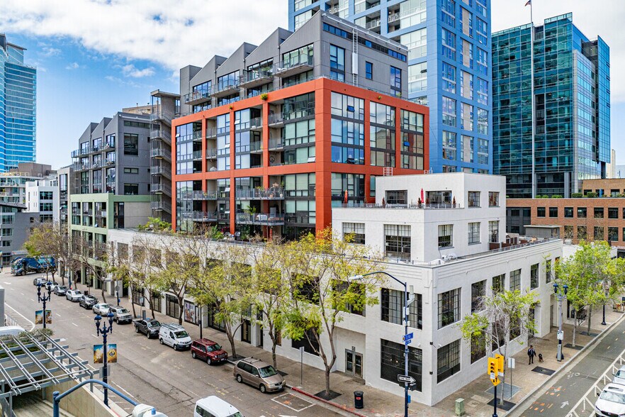 350 11th Ave, San Diego, CA à louer - Photo de l’immeuble – Image 2 sur 8