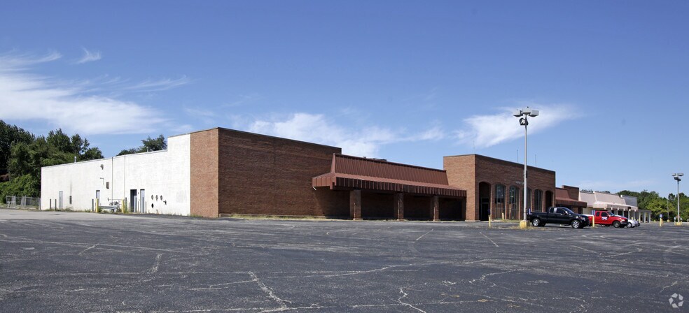 10223 Lewis And Clark Blvd, Saint Louis, MO à louer - Photo principale – Image 1 sur 14