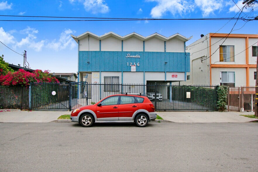 1256 N Kingsley Dr, Los Angeles, CA à vendre - Photo de l’immeuble – Image 2 sur 6