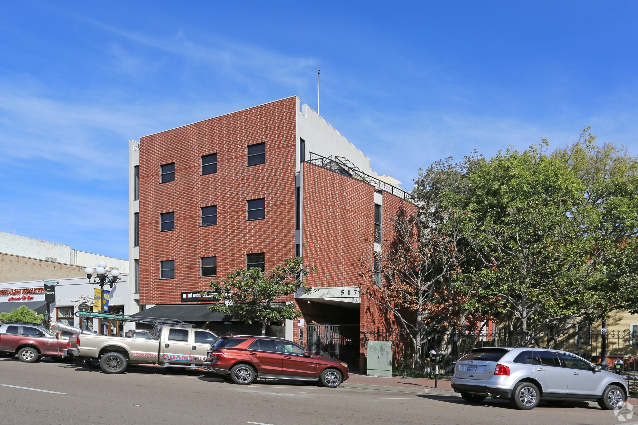 517 4th Ave, San Diego, CA à louer Photo principale– Image 1 sur 8
