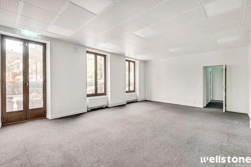 53 Avenue Charles De Gaulle, Neuilly-sur-Seine à louer - Photo de l’immeuble – Image 1 sur 11