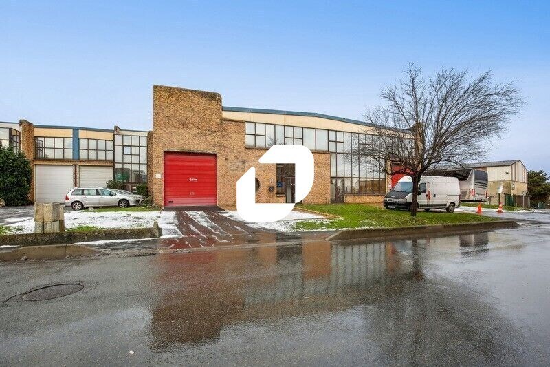 28 Rue Jacques Robert, Le Thillay à louer - Photo de l’immeuble – Image 3 sur 5